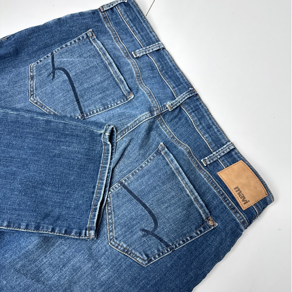 Mavi Marcus Slim Straight Leg Jeans Mens 38x34 Medium Wash Denim 5-Pocket Pant
